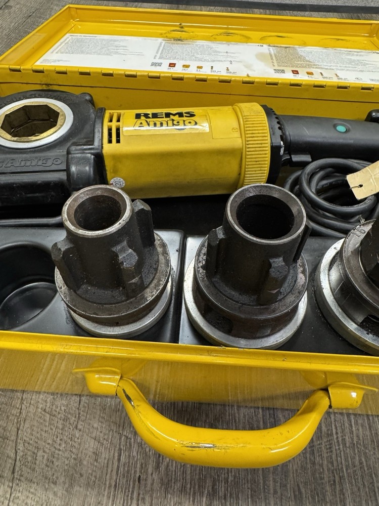 REMS Amigo Pipe Threader 230v + 4 Threaders