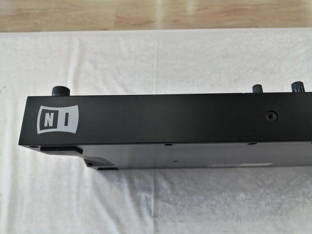 NATIVE INSTRUMENTS TRAKTOR KONTROL S2 MK3 DJ Controller w/ Cable Tested MG01 9.0
