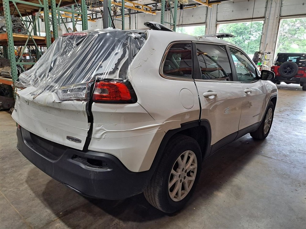 2018 Cherokee Camera/Projector Sku#4214308