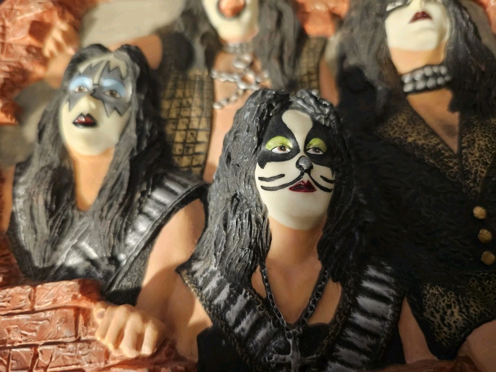 KISS- Gartlan Plate 1998 #588 Of 5,000 Art By Michael Pascucci