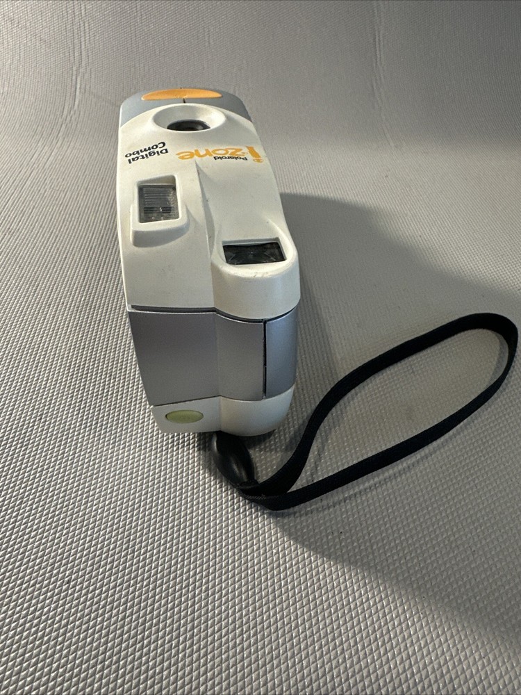Polaroid i-Zone Digital Combo Point & Shoot Camera ***Read