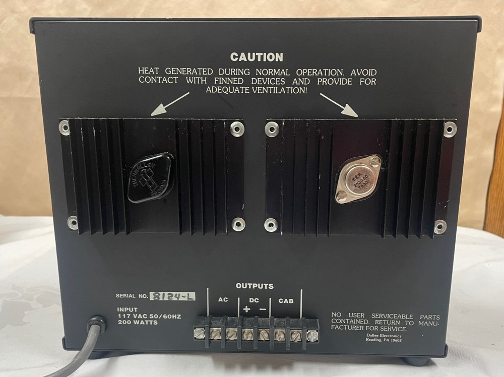 Dallee Electronics Model Railroad Power Supply - ENGINEER THROTTLE - Model 850