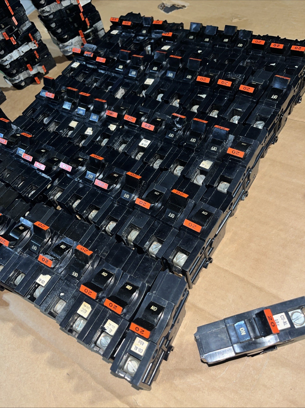 Federal Pacific FPE Stab-Lok 20A NA120 "THICK" Type NA Red HANDLE NA20