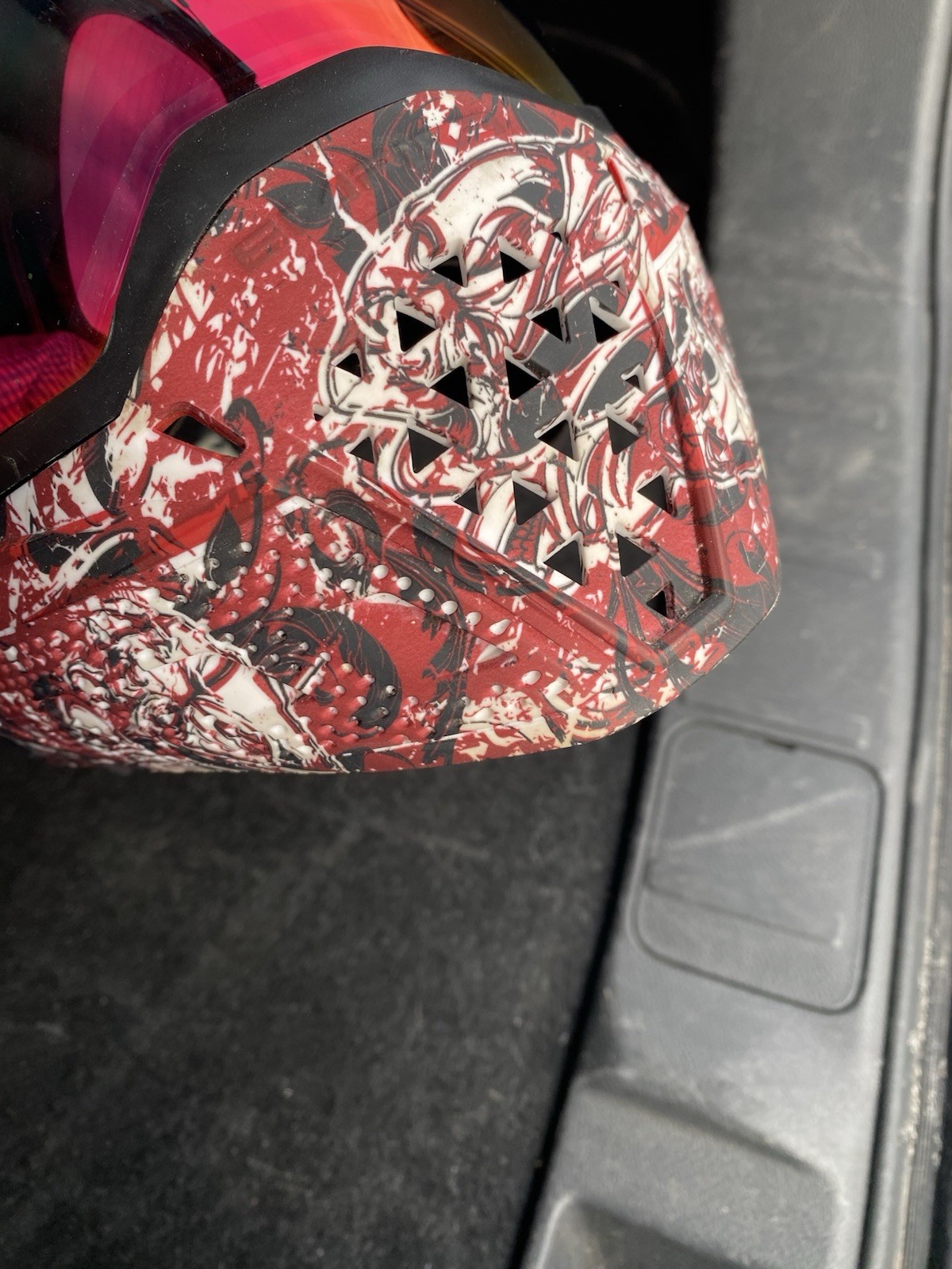 Empire EVS Paintball Mask - Gold & red lens