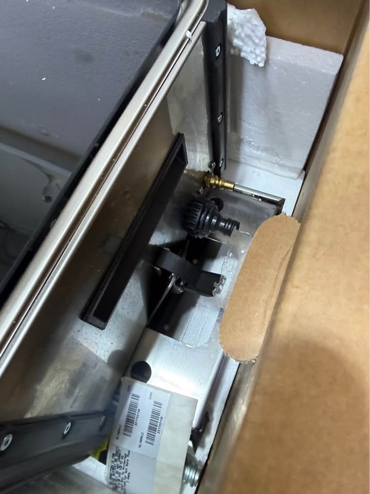 SUBURBAN 3250AST CAN L.S. SLIDE OUTDOOR KITCHEN