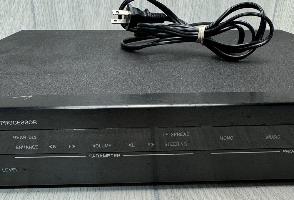 Lexicon CP-2 Digital Dolby Pro-Logic Processor - No Remote - Working