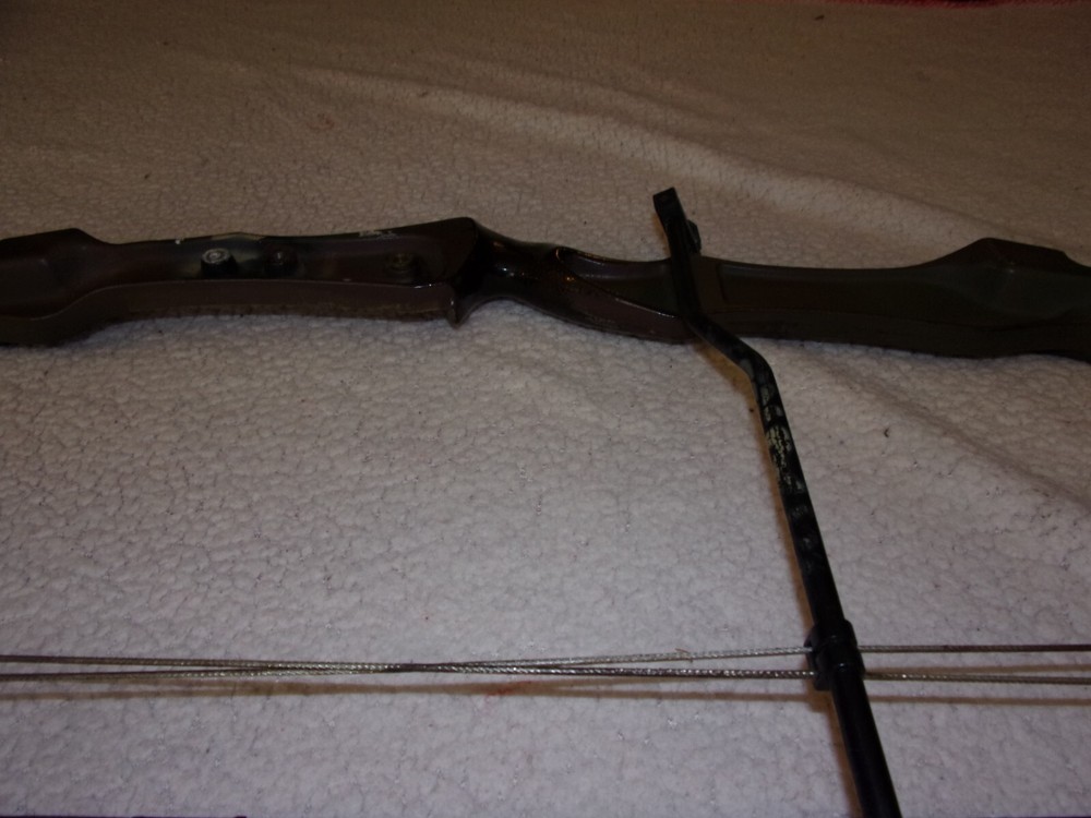 Vintage PSE Sizzler Compound Bow