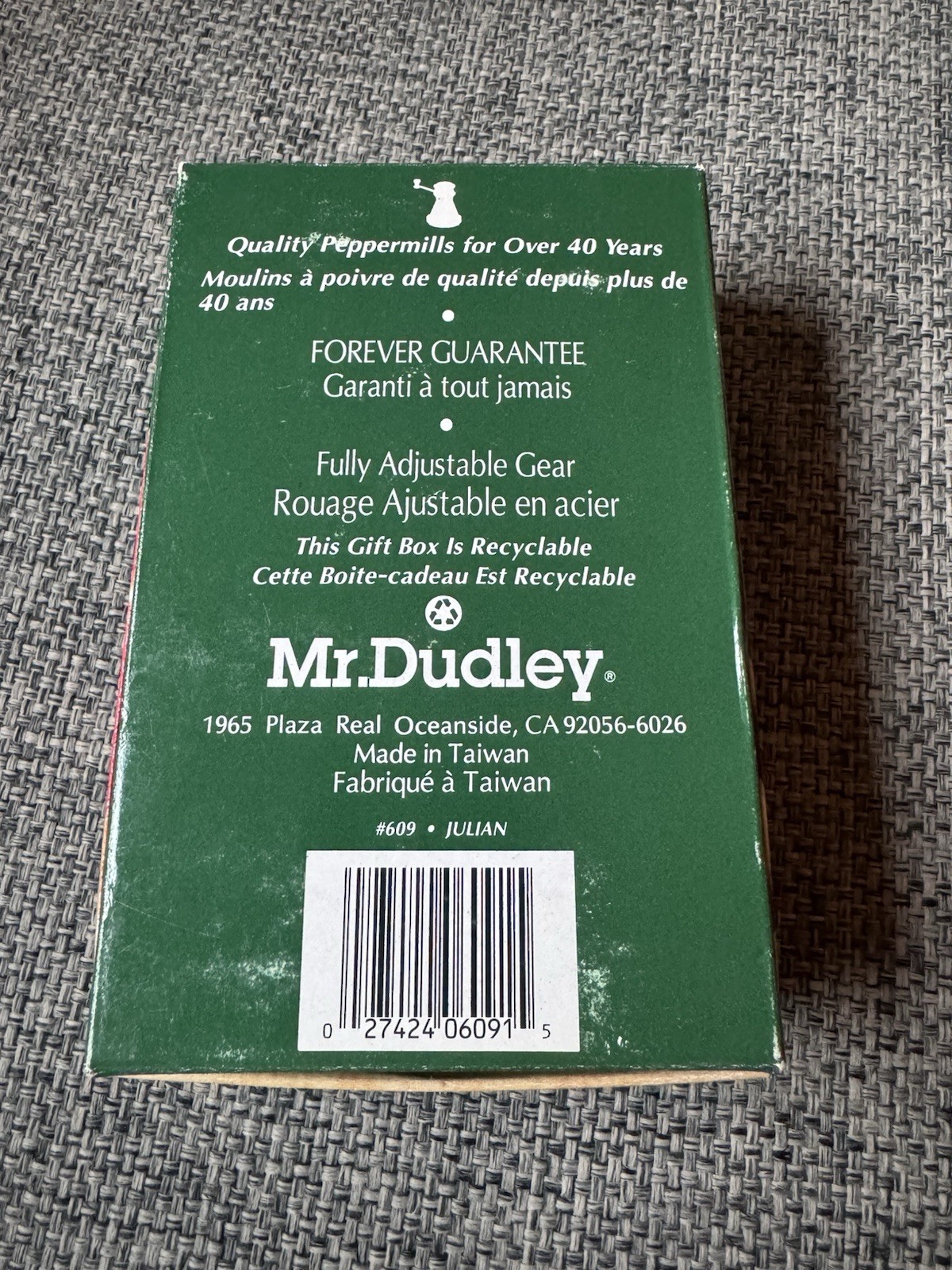 Vintage Mr. Dudley 5.5” Walnut Wood Peppermill & Salt Shaker Set Julian 609 NEW