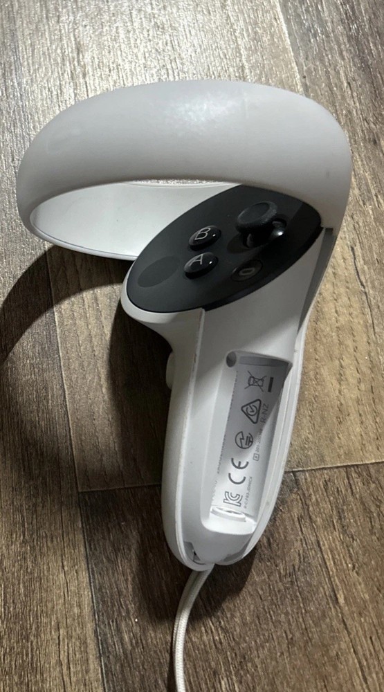 Meta Oculus Quest 2 RIGHT Controller - Great Condition