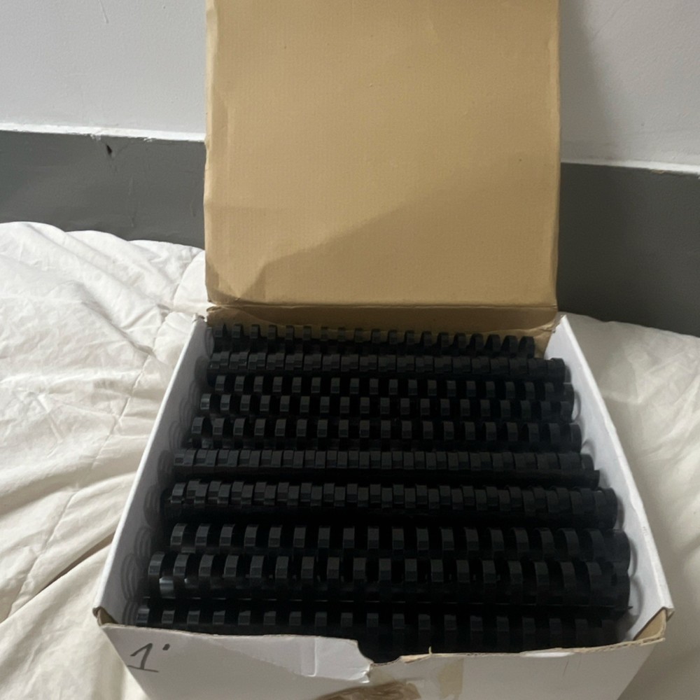 100 Black 1" 19-Ring Binding Spines 13100BLACK