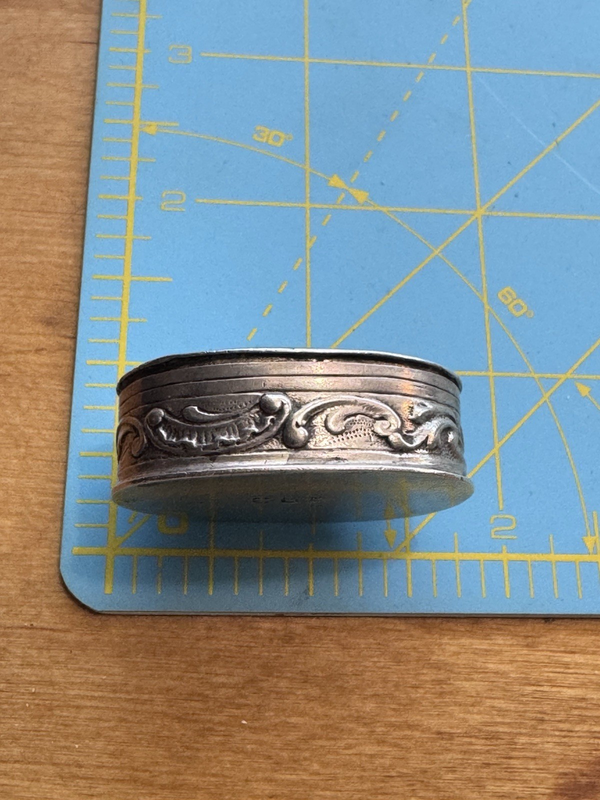 Hanau German 800 Silver Snuff Box – Friedrich Reusswig c.1903–1926 – Repoussé