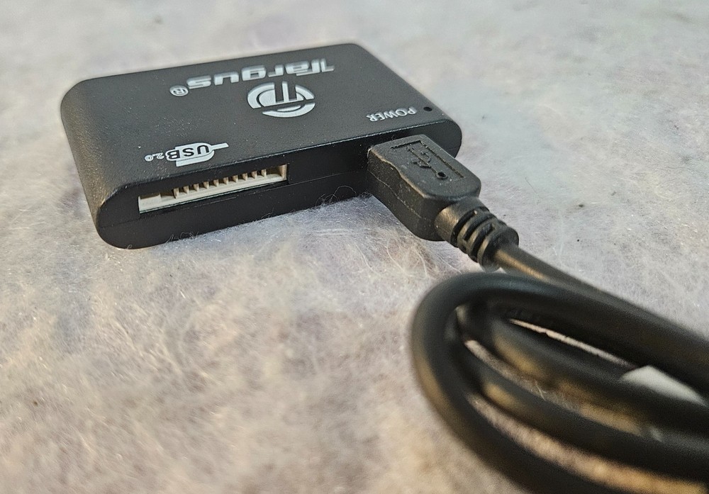 TARGUS Universal High Speed Memory Card Reader 33 in 1