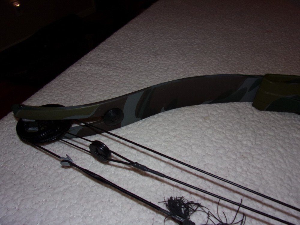 Golden Eagle Super Hawk Compound Bow