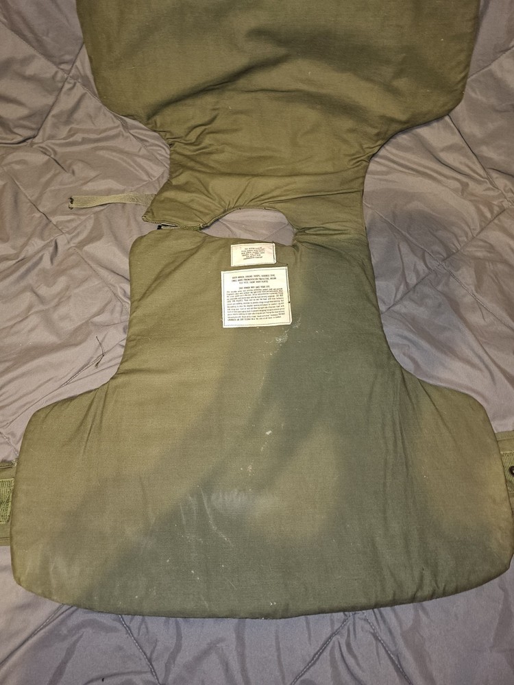 Vietnam War Variable Body Armor w/ inserts Med Regular