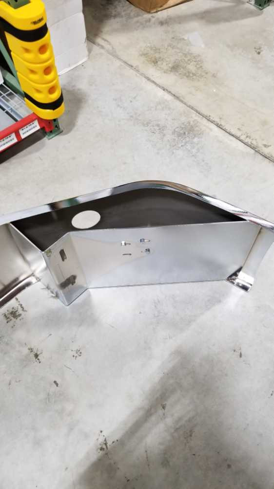 Peterbilt 587 Bumper 818 (602-17523)