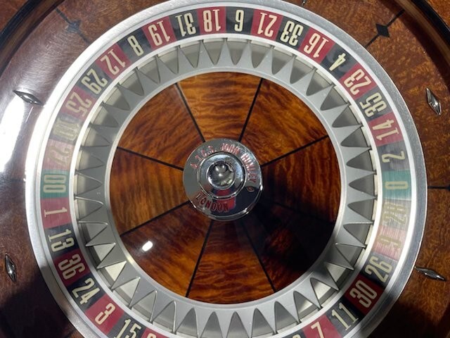 Roulette Saturn Wheel 32" TCS John Huxley (shipping-freight) FREE #LV0101