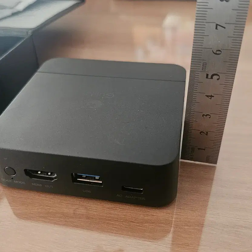 Gullikit Portable Mini Dock & Bluetooth Transceiver for Switch