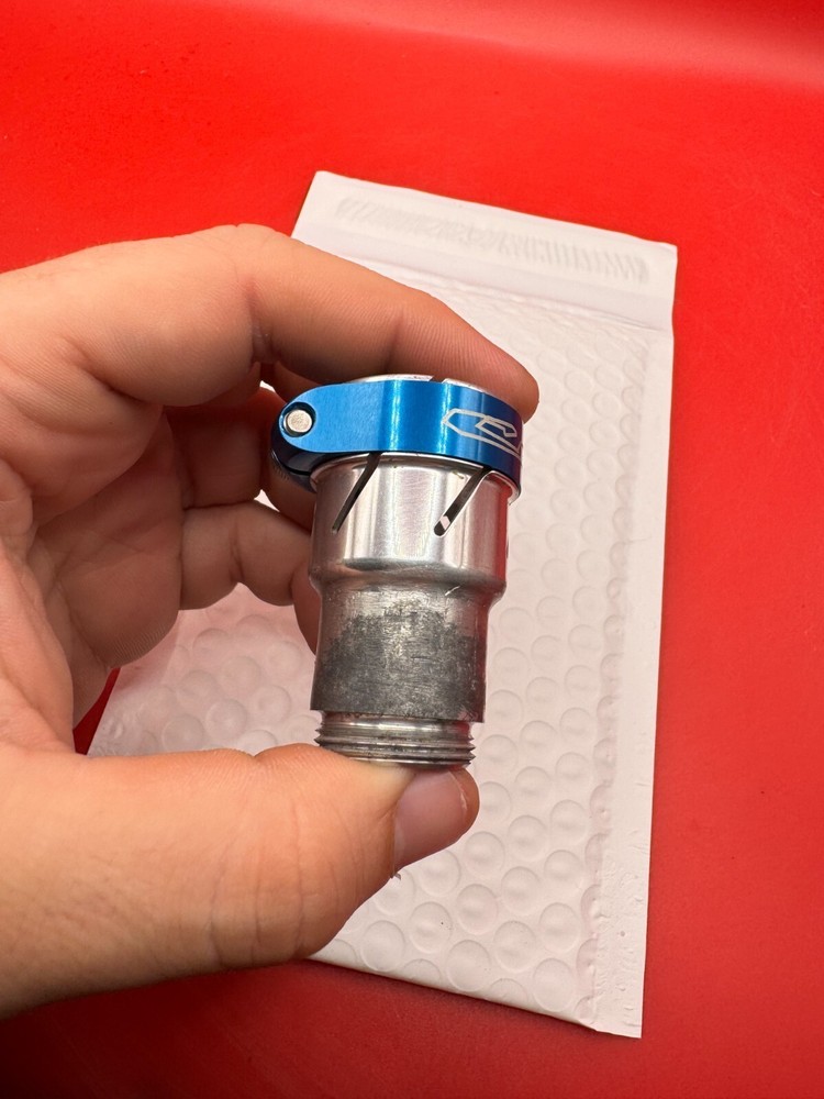 CCM AKAThreaded Feedneck