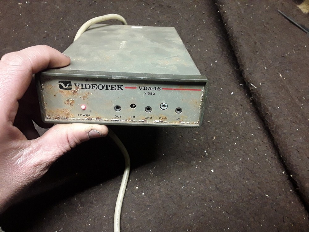 Videotek Vda-16 Distribution Amp Powers Up