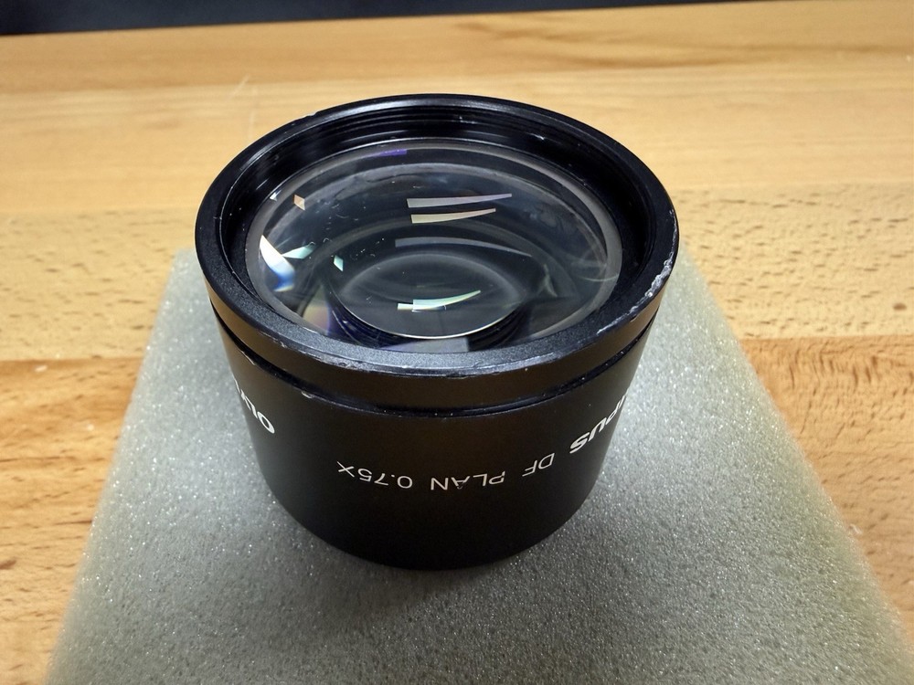 Olympus DF Plan .75X Lens