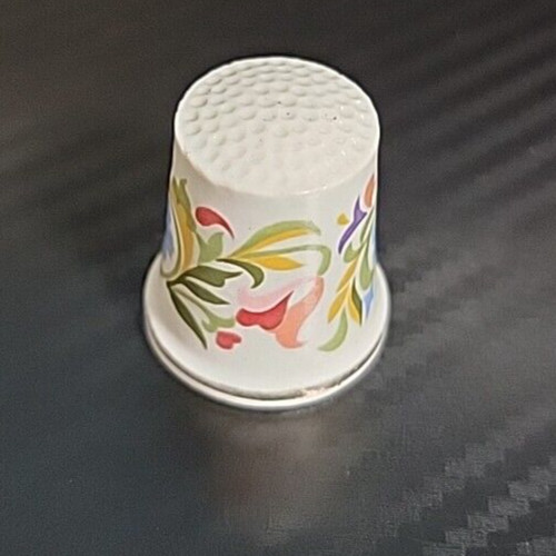 Avon Flowers Thimble
