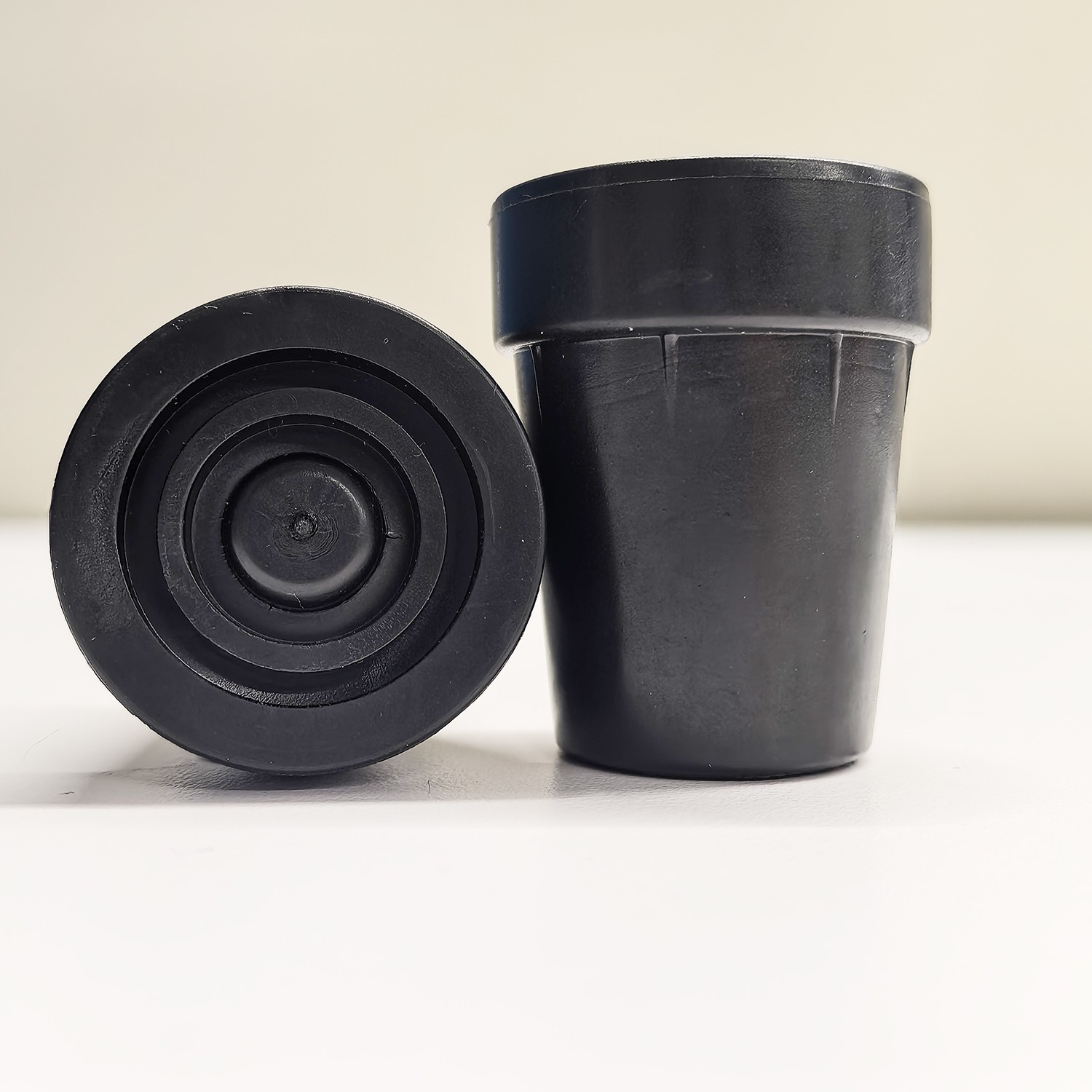 2 Pcs Cane Tips 3/4 Inch Heavy Duty Rubber Cane Tips Anti Slip TPR Replacement