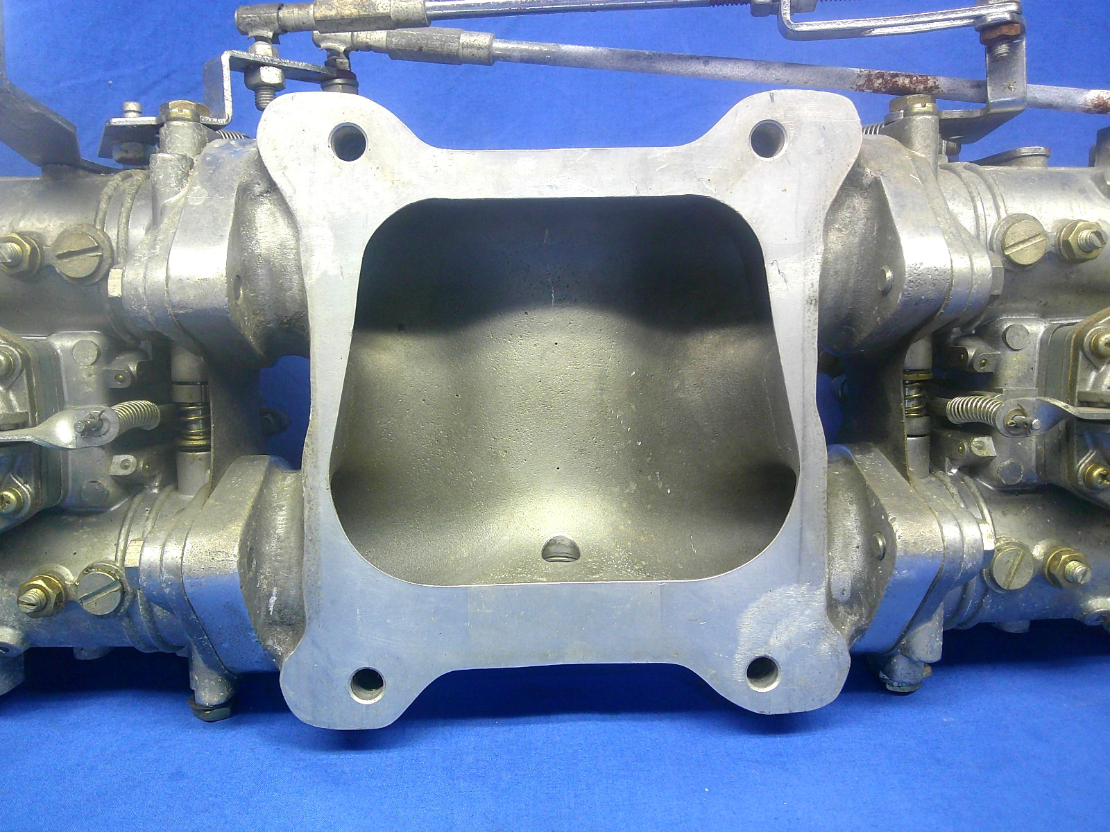 B&M Super Charger Low Profile Dual Carb Intake Hat w/ Mikuni 40PHH Carburetors