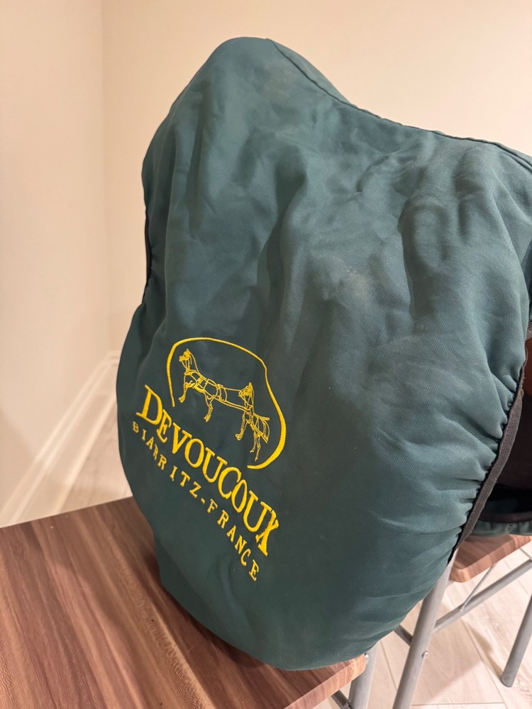 Devoucoux Biarritz Saddle 17" Buffalo with Grain D3D