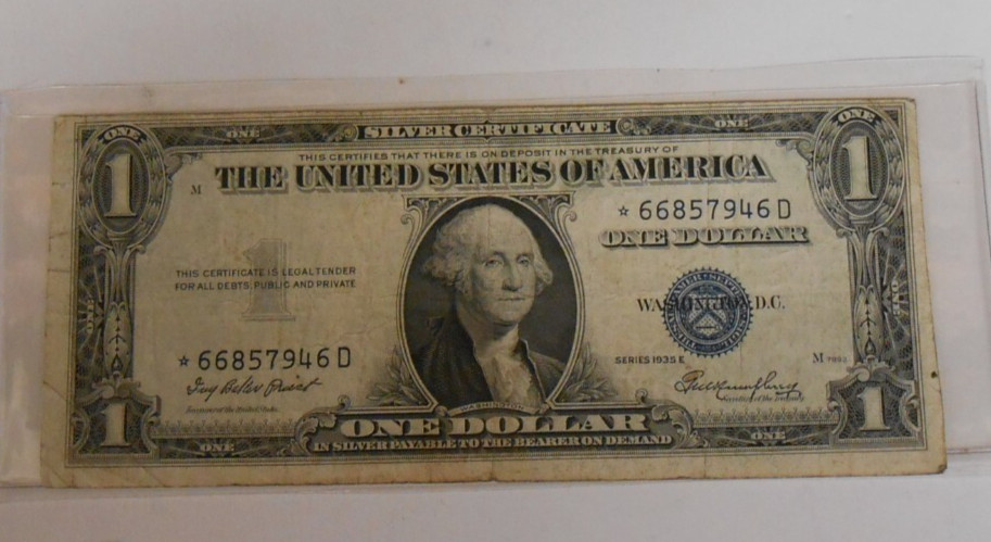 1935 E $1 Silver Certificate STAR NOTE - CIRCULATED - * 66857946 D