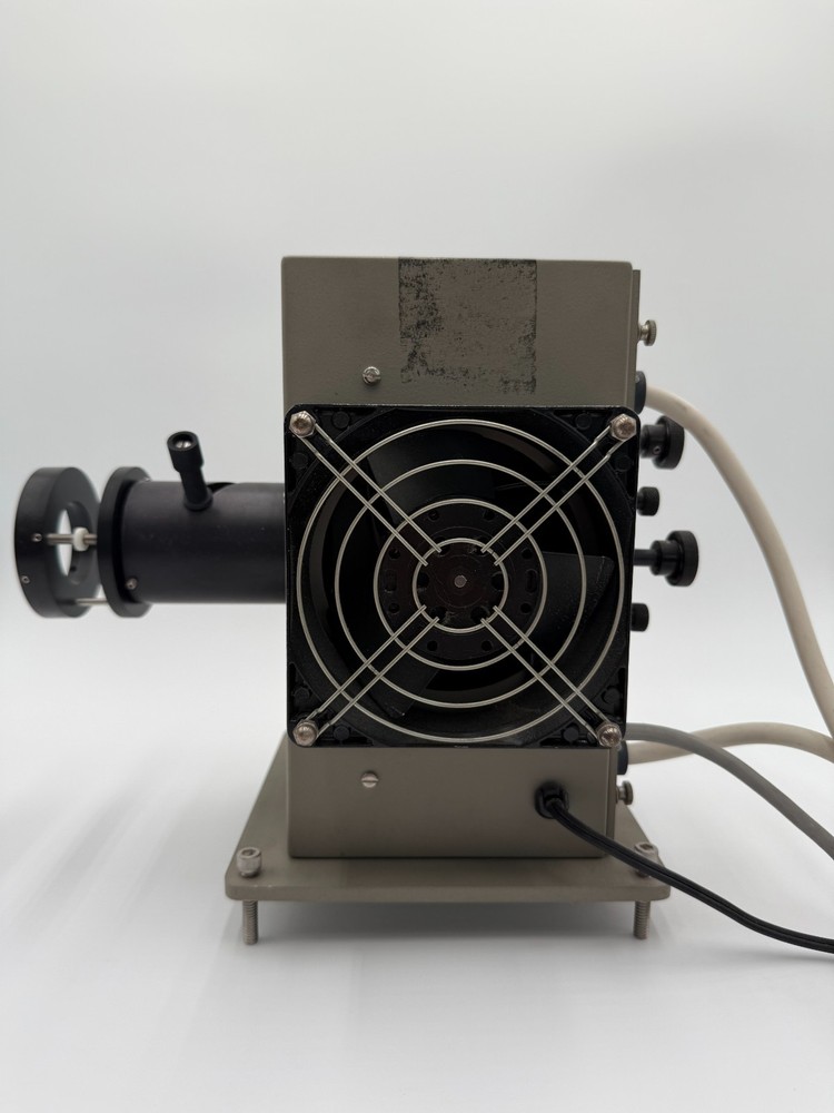 Oriel 6138 Optical Light Source