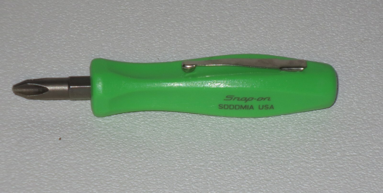 *NEW* Snap-on SDDDM1AG Pocket Screwdriver, GREEN, Reversible Tip, BRAND NEW!