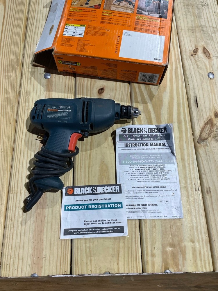 Black & Decker 3/8" Variable Speed Drill 4-amp DR200