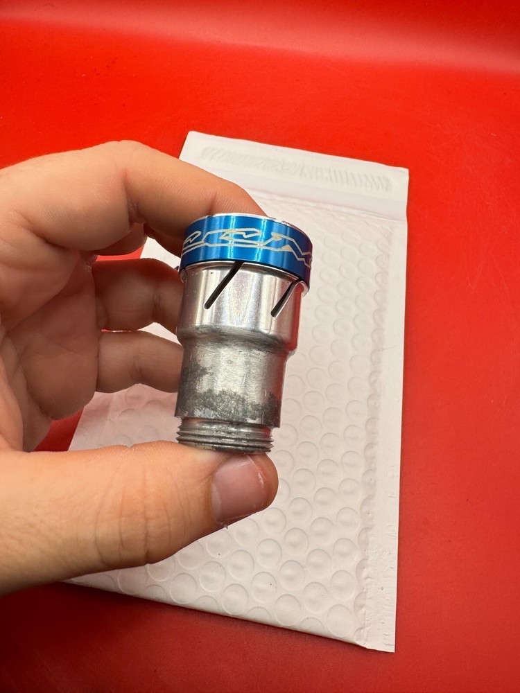 CCM AKAThreaded Feedneck