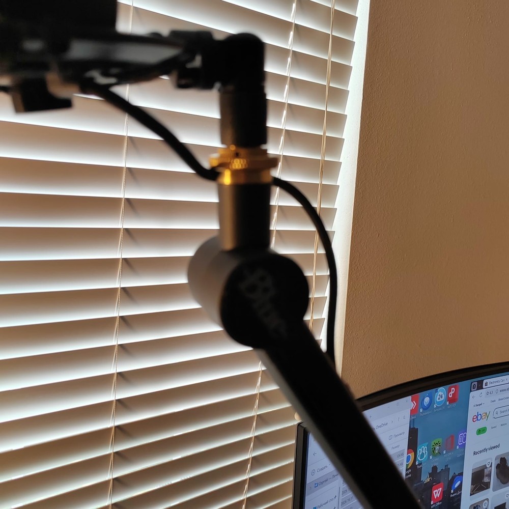 Blue Yeti USB Microphone w/ Boom Arm & Shock Mount – Great Condition
