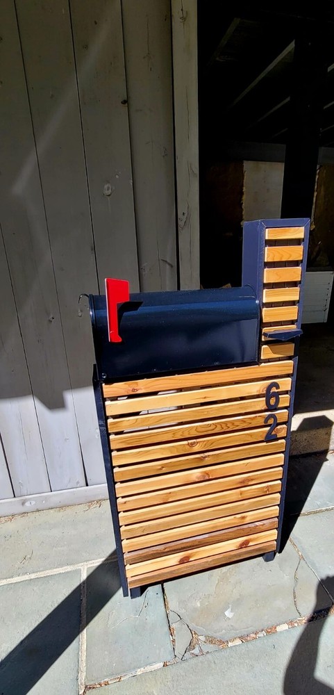 Modern Cedar Mailbox Post, Multi-Slatted FREE SHIPPING
