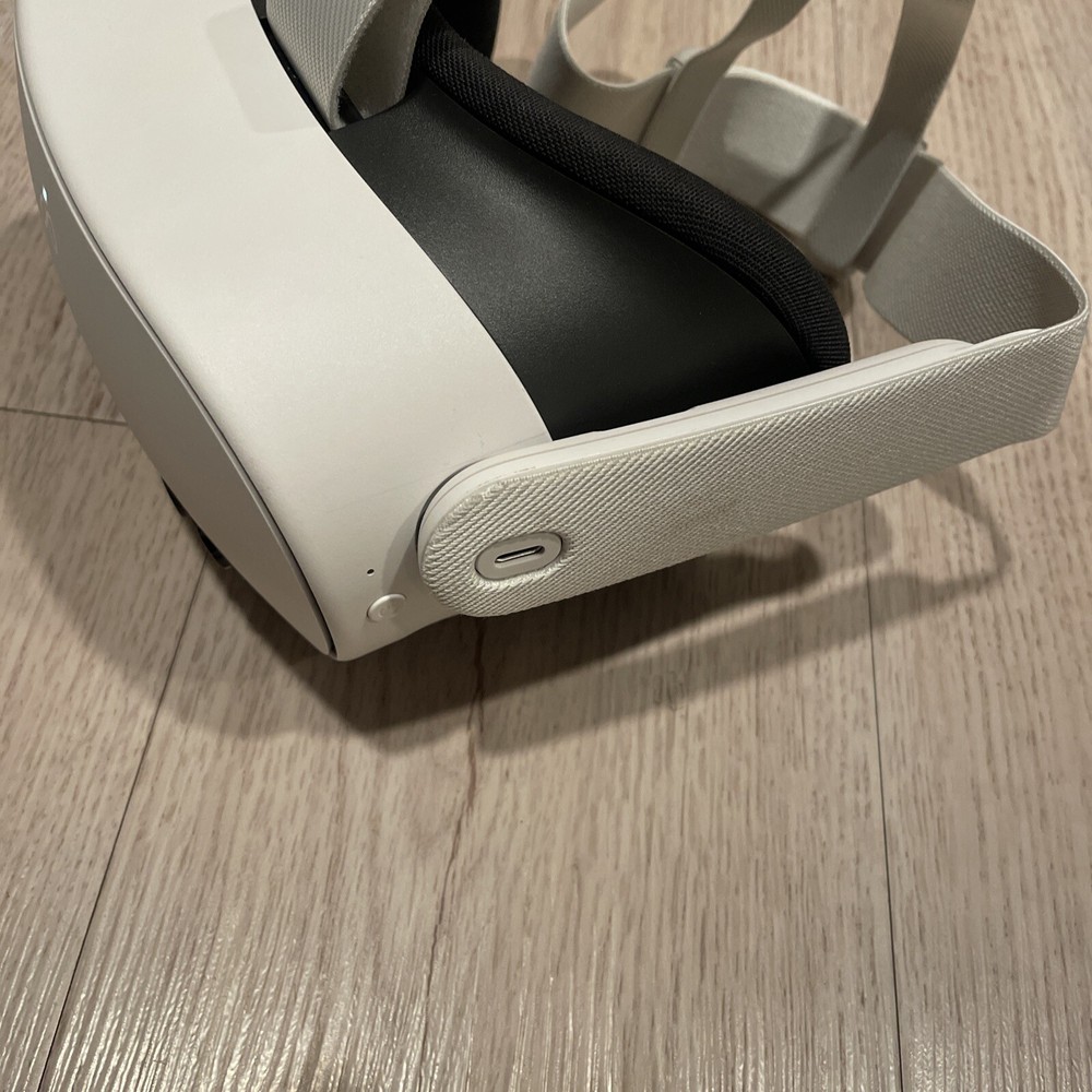 Meta Quest 3S HEADSET ONLY - 128GB - No Controllers