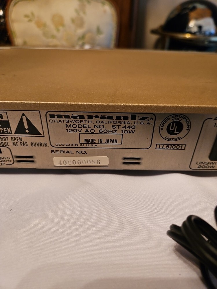 Marantz Stereo Synthesized Tuner ST-440