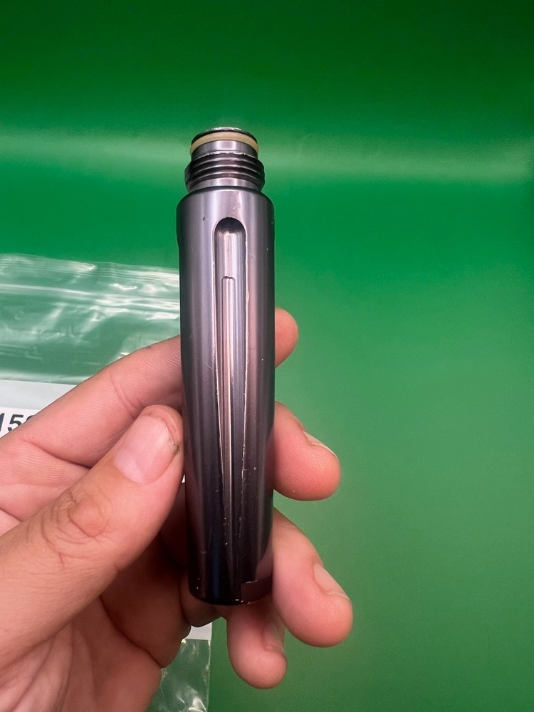 Grey Gas Through Grip