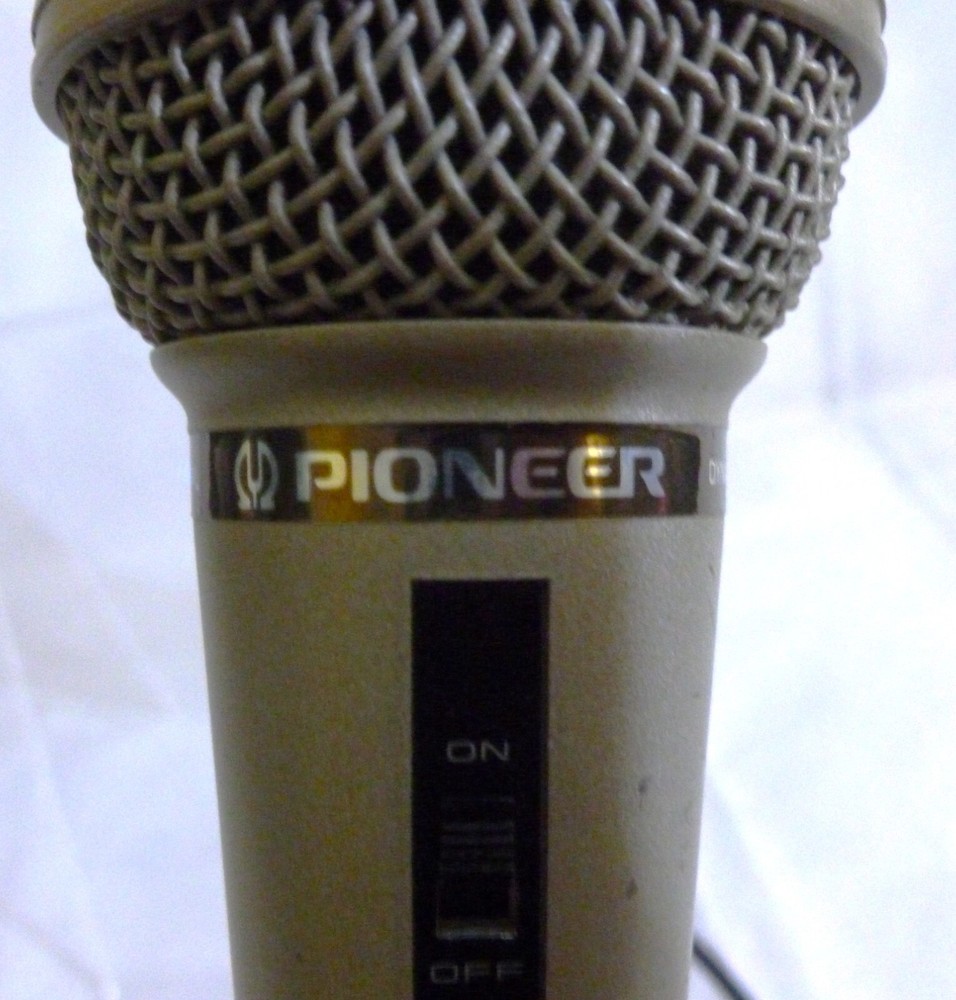 Pioneer DM-21A Uni-Directional Dynamic Microphone Mic