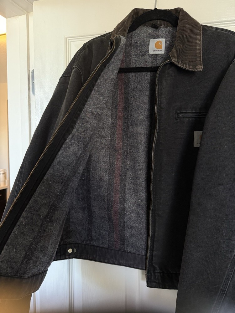 Carhartt Jacket Black - J01 Size L