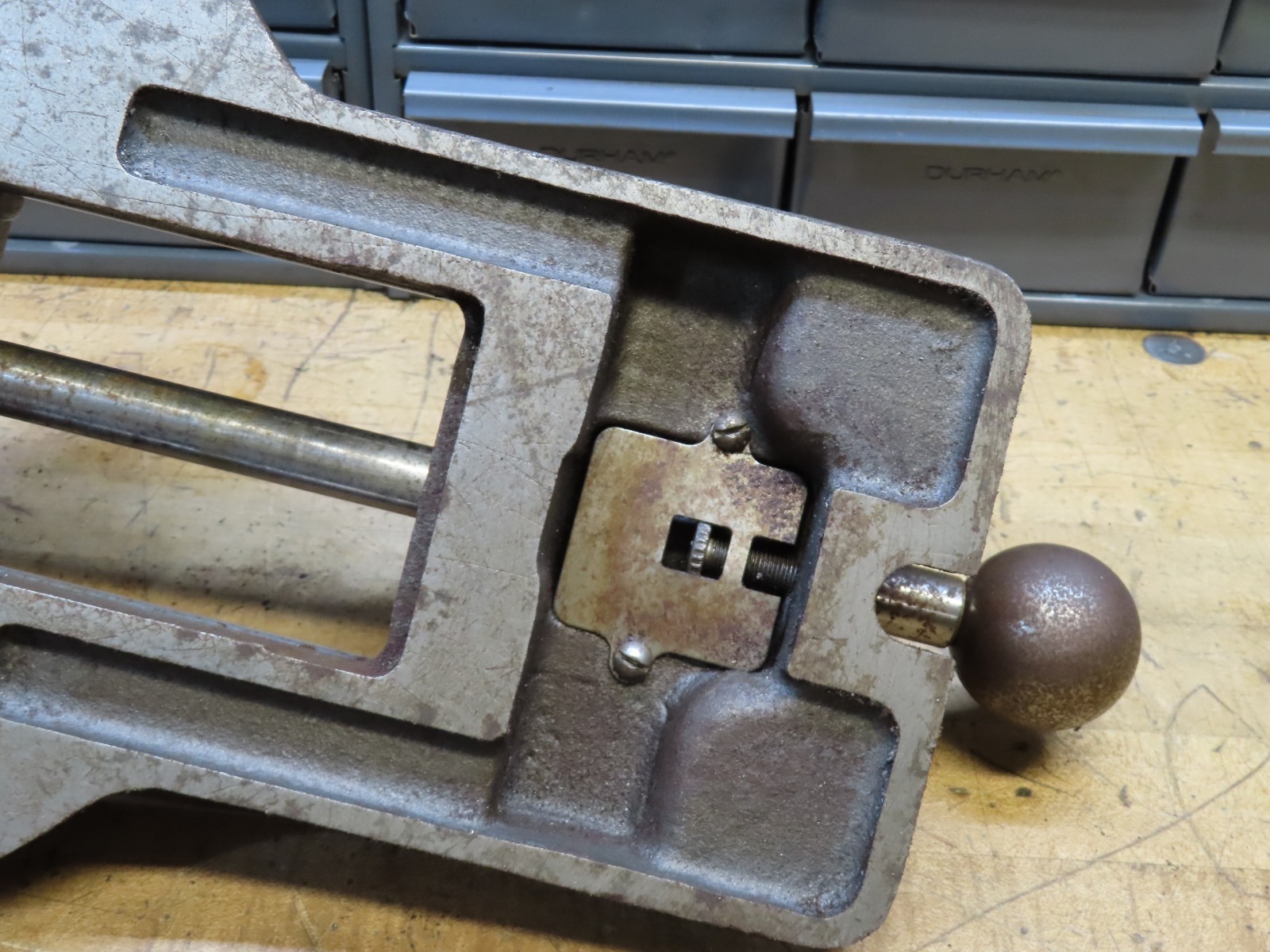 Heinrich 6SV Grip Master Speed vise 6" jaw width 6" opening Cam-action lever