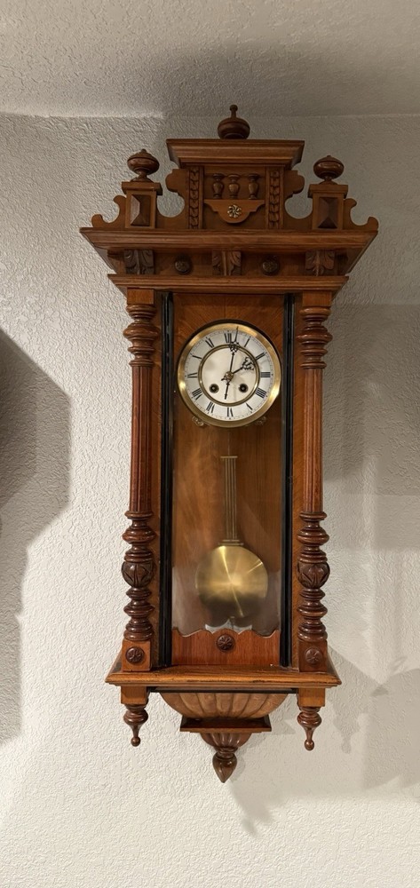 ANTIQUE/VINTAGE GERMANY  WALL CLOCK