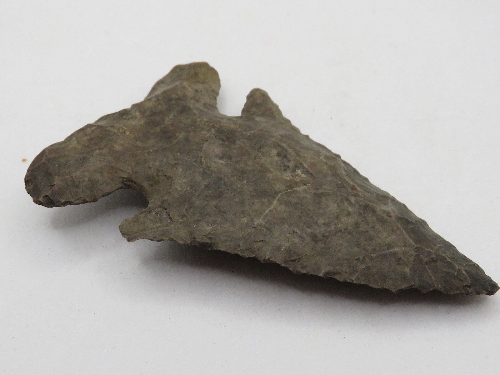 2 5/8" INDIAN ARROWHEAD AUTHENTIC - THEBES PROJECTILE POINT - OHIO*