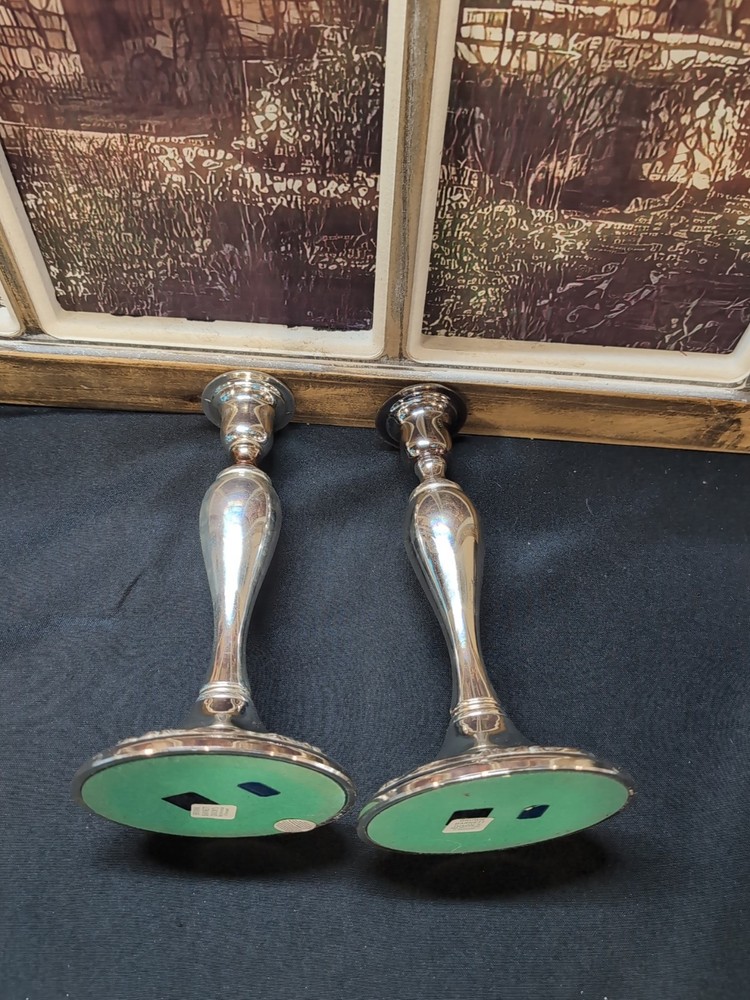 Set of 2 VTG Oneida Candle Holder 9” Tall Silver Plated Tarnish Resistant Japan