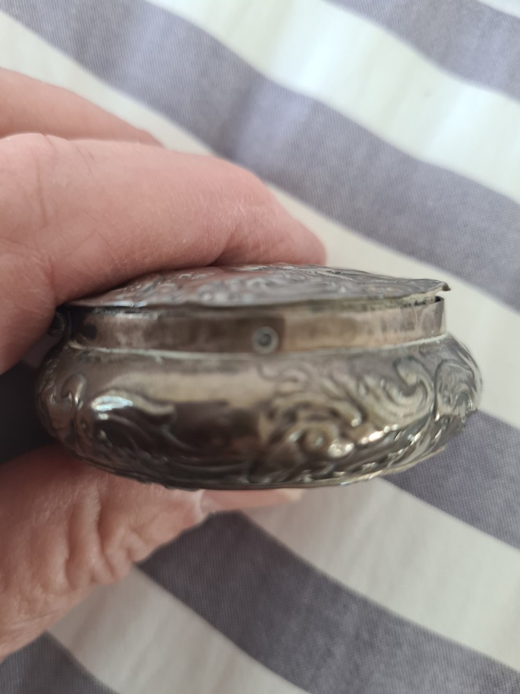 Sterling silver Round Silver Snuff / Pill Box