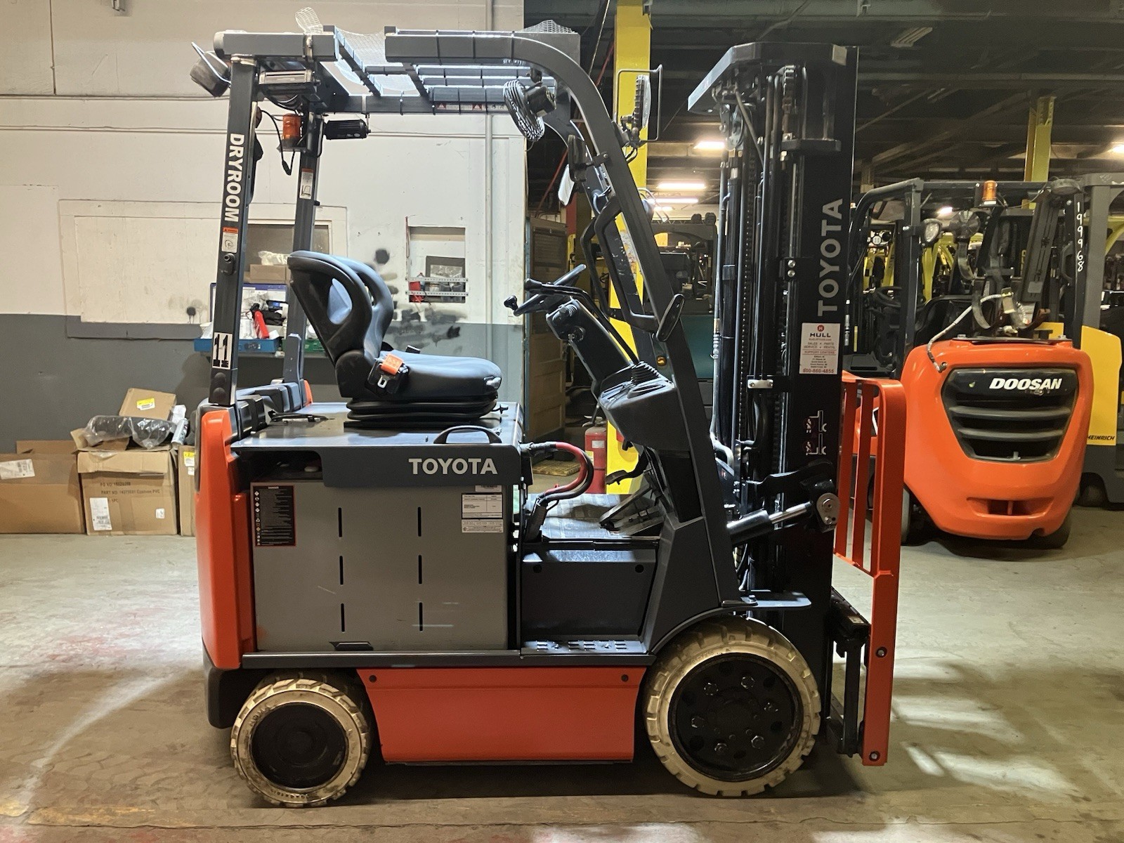 2021 Toyota 5000 LB Electric Forklift With SS and Triple Mast