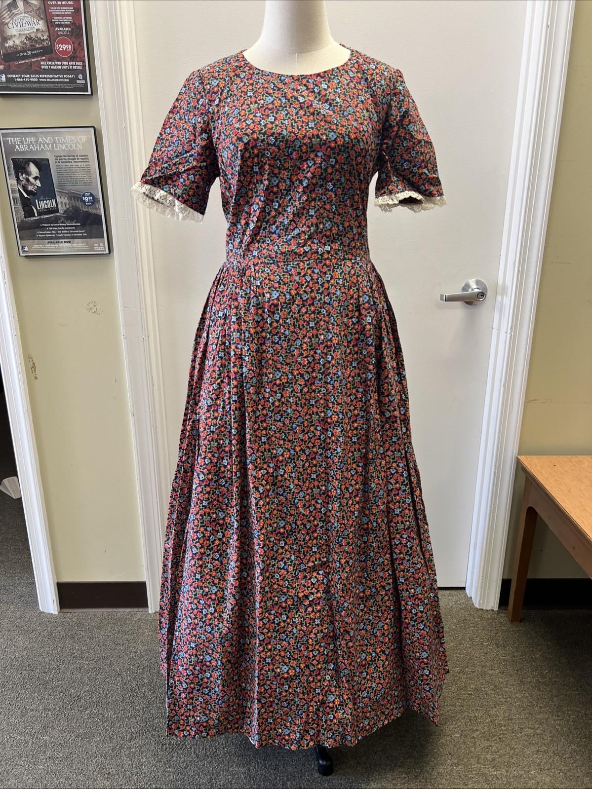 1-Pc 19th century era Woman's Multi Colored Floral Pattern Day Dress - SZ S