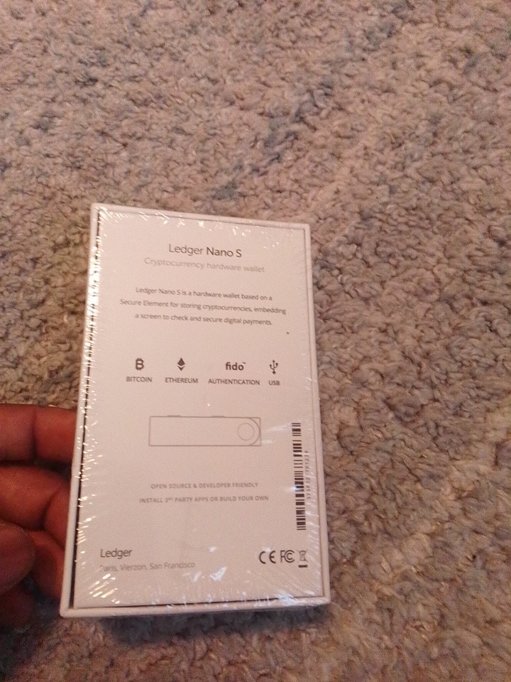Ledger Nano S Crypto Hardware Wallet