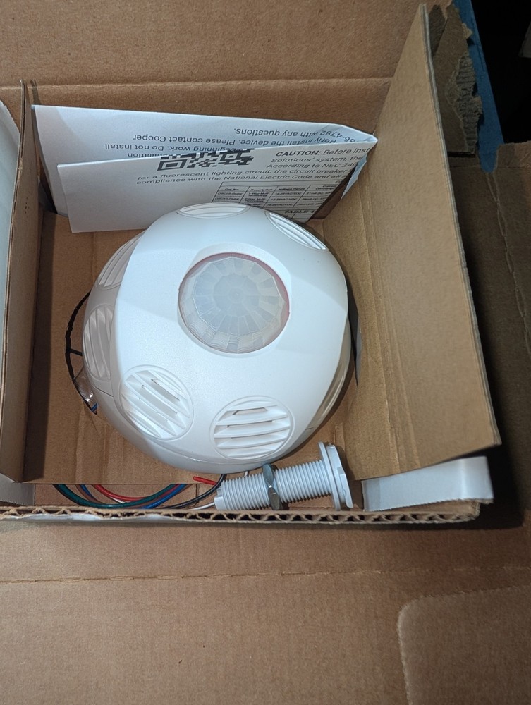 OSC20-RMW CEILING Occupancy Sensor, 2000 SQFT, WHITE NIB Cooper Lighting