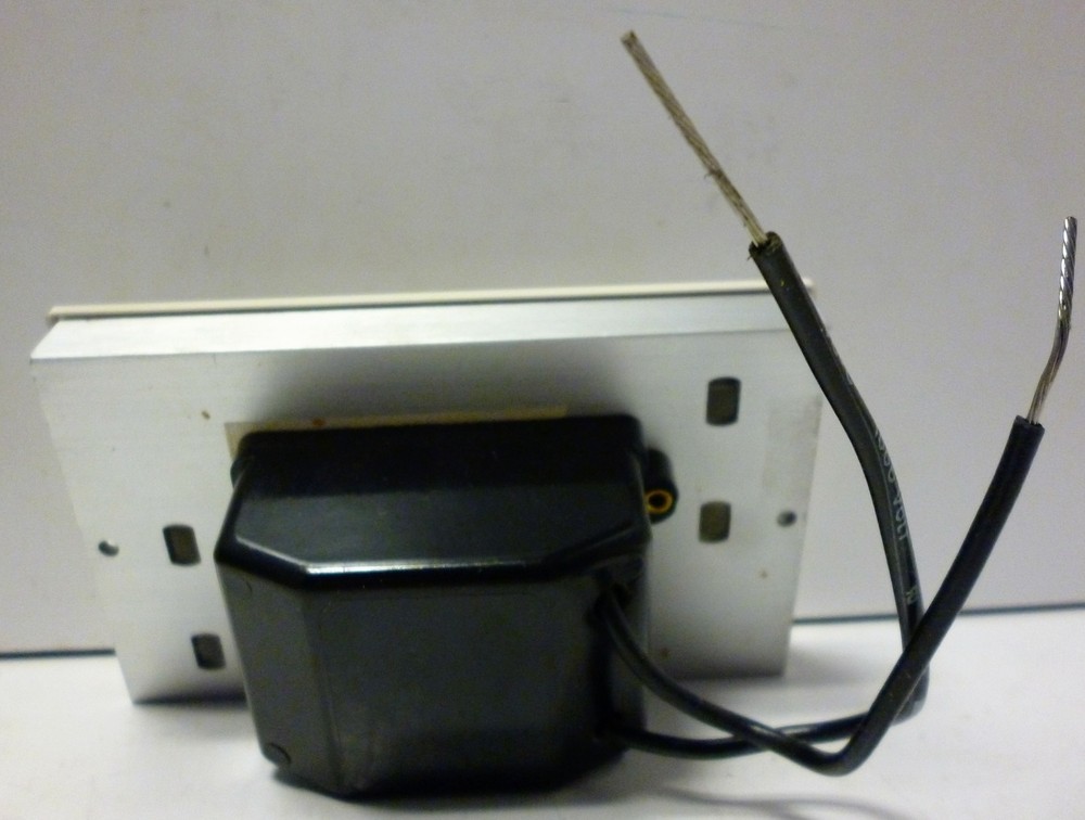 Lutron N-600 Wall Dimmer Switch